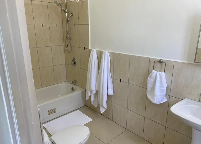 Flat 1 Montego Bay